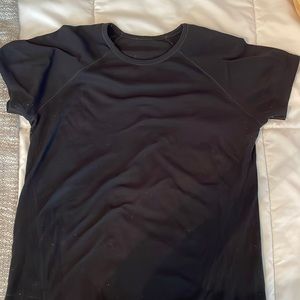 Black Athleta shirt!!
